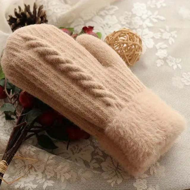 Maple warm winter gloves — Jarah Melbourne