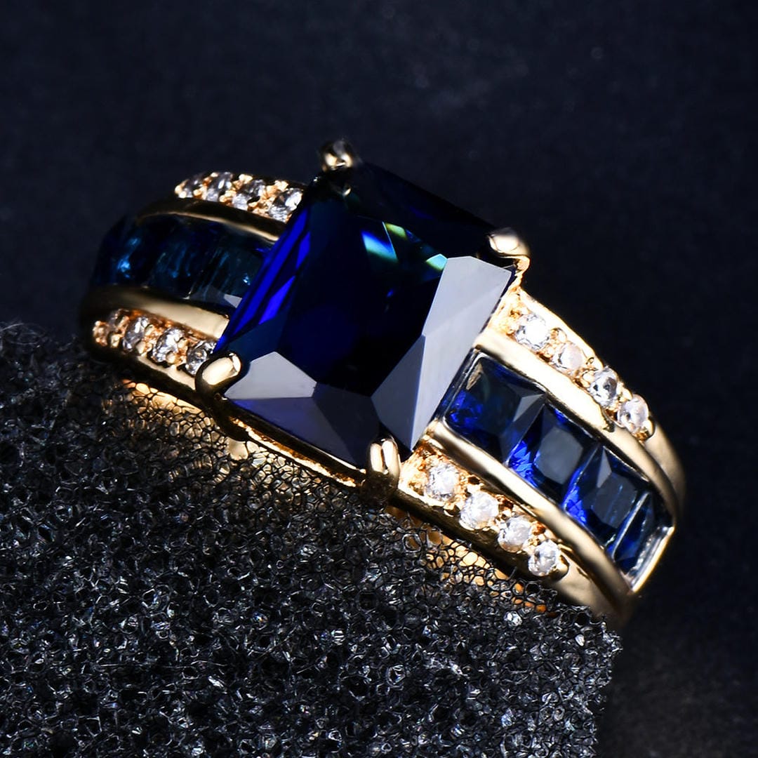 Nora | Sapphire Velvet Petal Ring