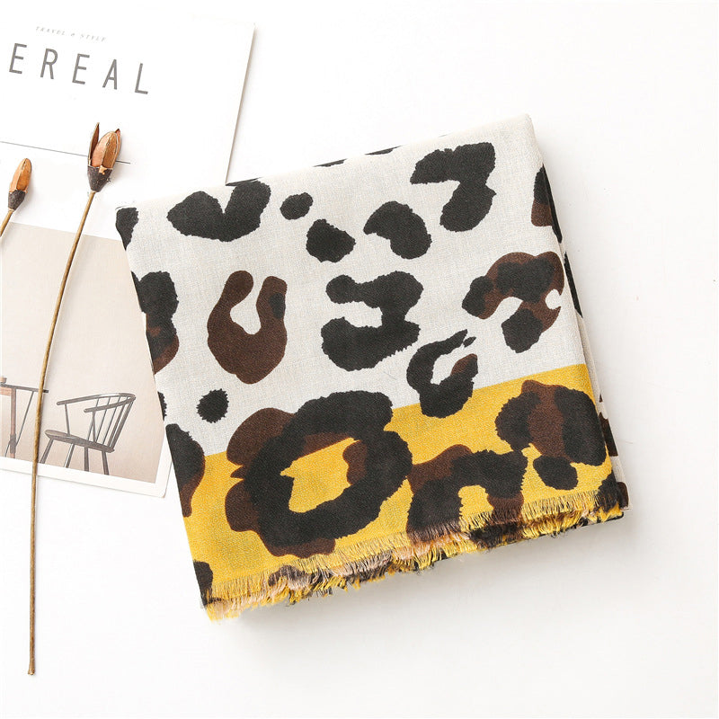 Briar | Casual Leopard Print Scarf