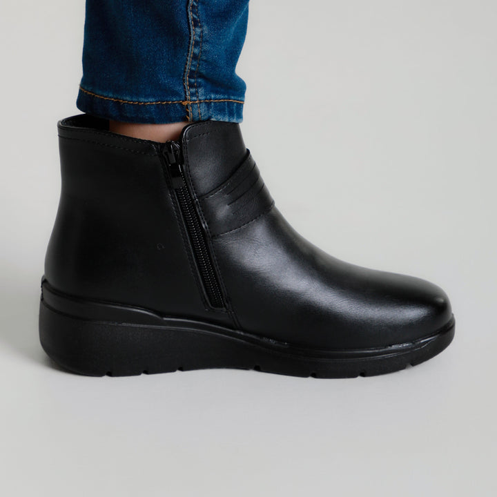 Micol - Comfortable Ankle Boot for Women