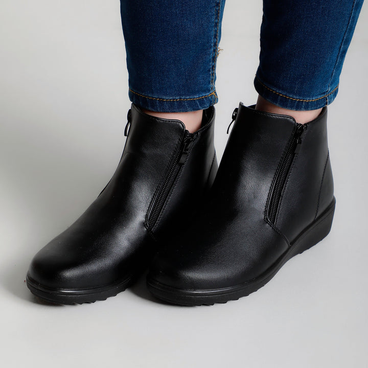 Ambra - Comfortable Ankle Boot for Women