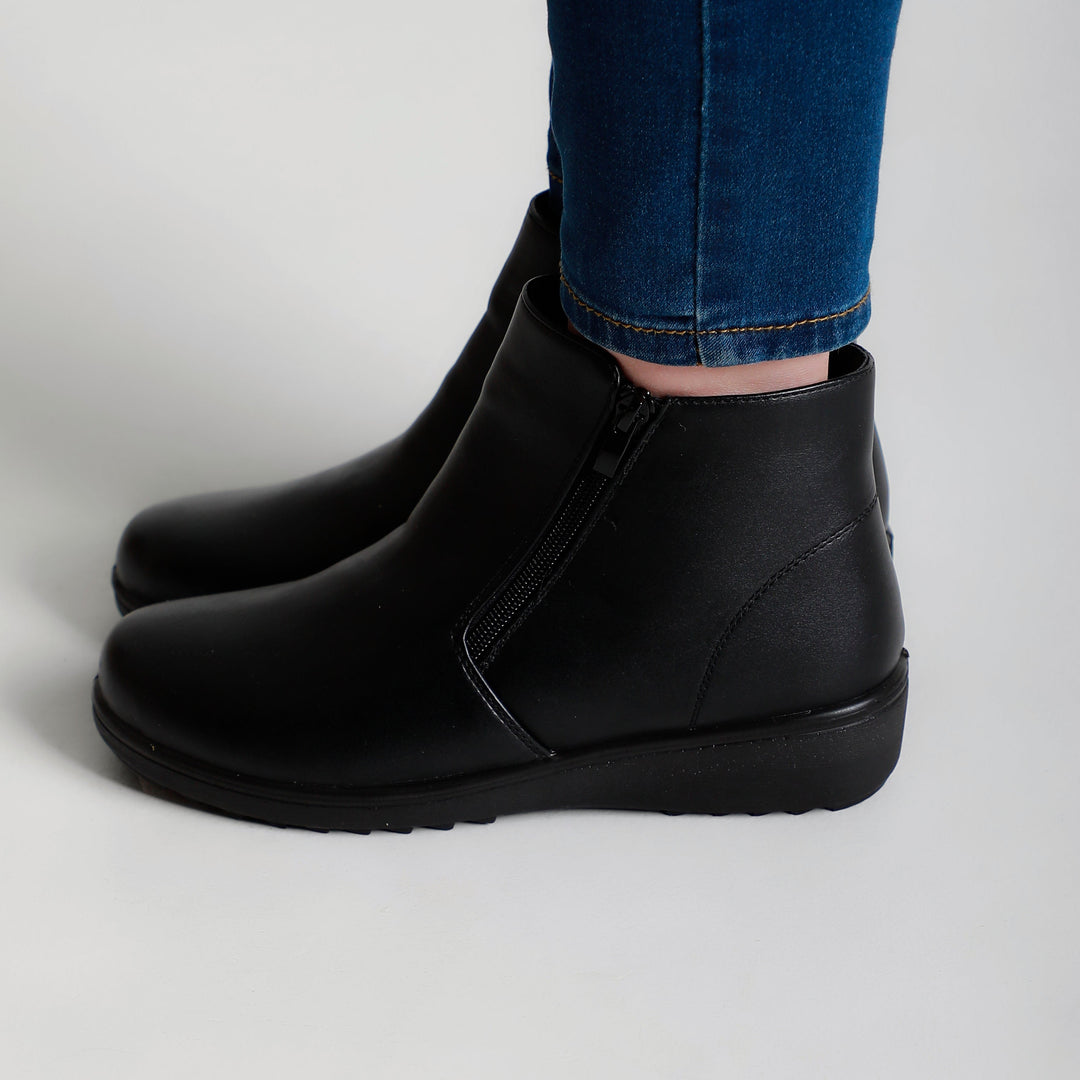 Ambra - Comfortable Ankle Boot for Women