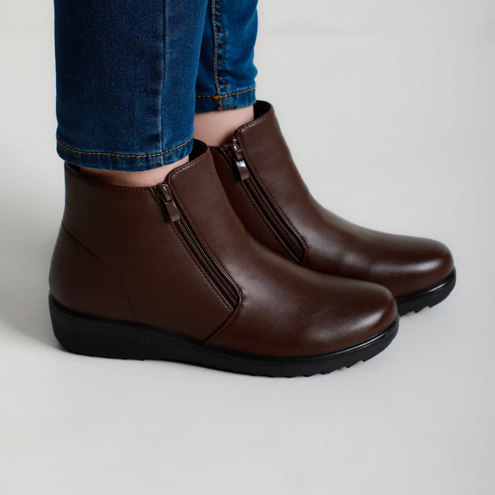 Ambra - Comfortable Ankle Boot for Women