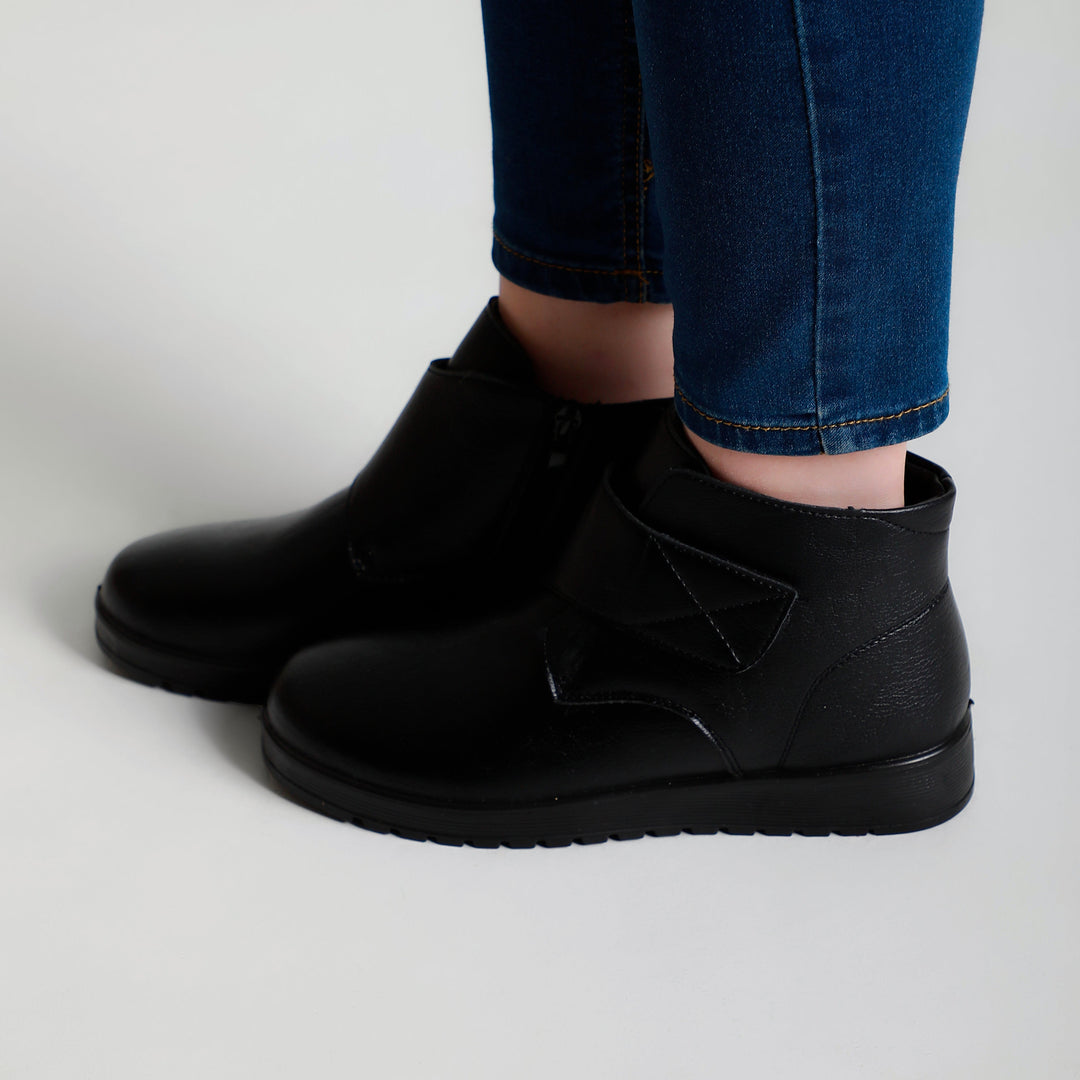 Thea - Comfortable Ankle Boot for Women