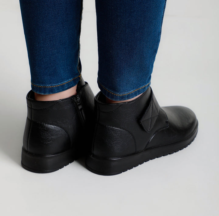 Thea - Comfortable Ankle Boot for Women