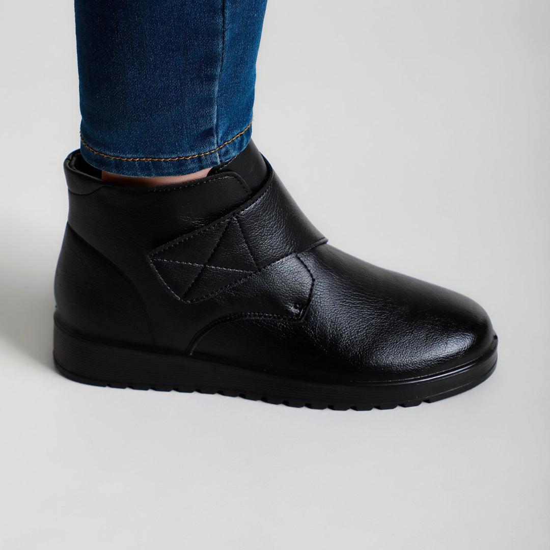 Thea - Comfortable Ankle Boot for Women