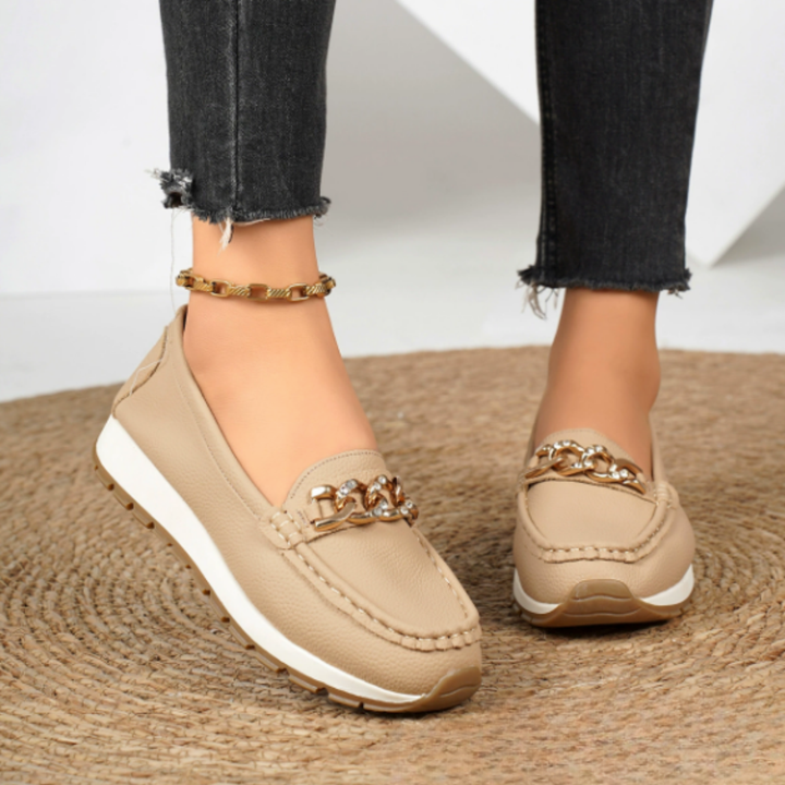 Evelyn | Diamond Buckle Slippers