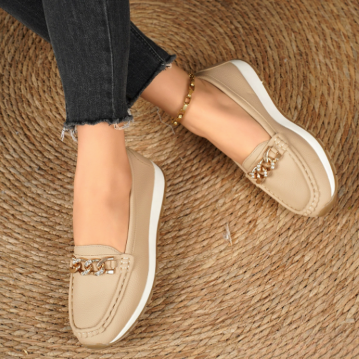 Evelyn | Diamond Buckle Slippers