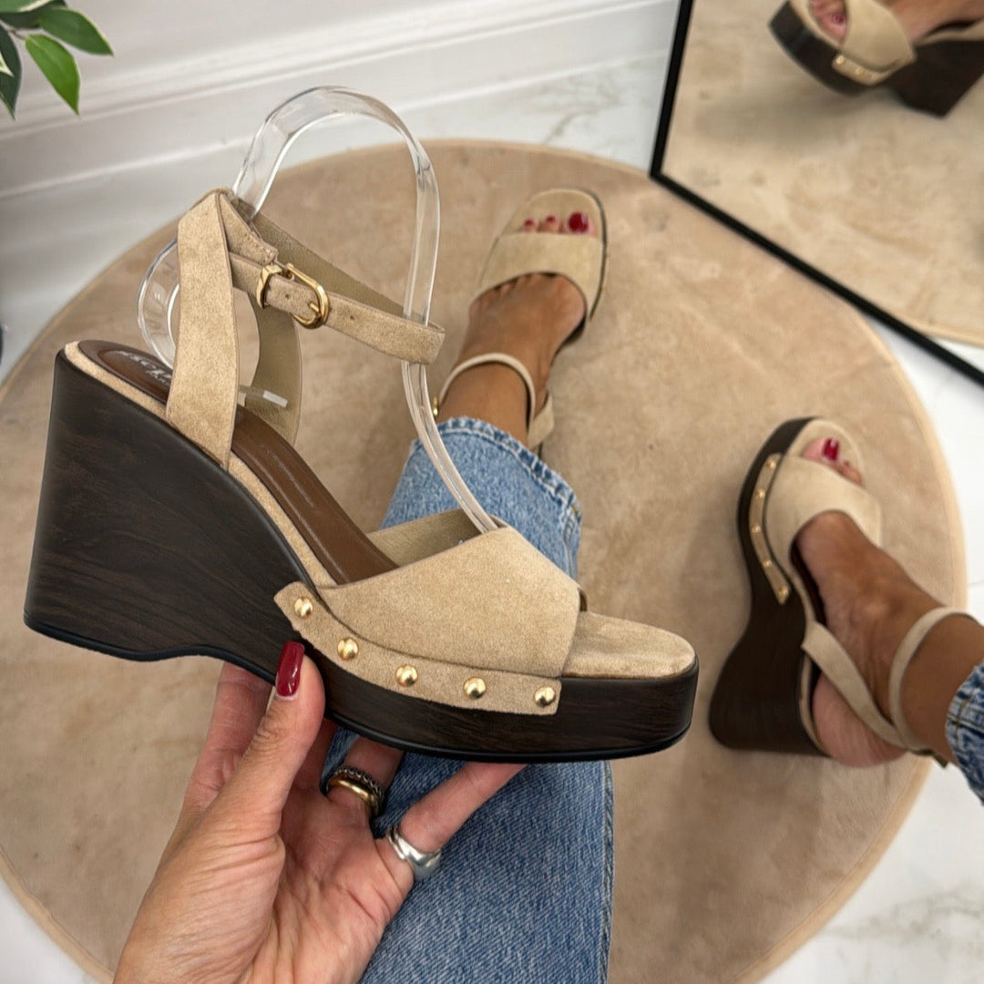Nivia | Ankle Strap Wedge Sandal