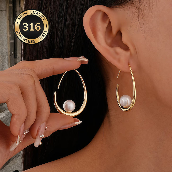 Solange | Crescent Pearl Hoop Earrings