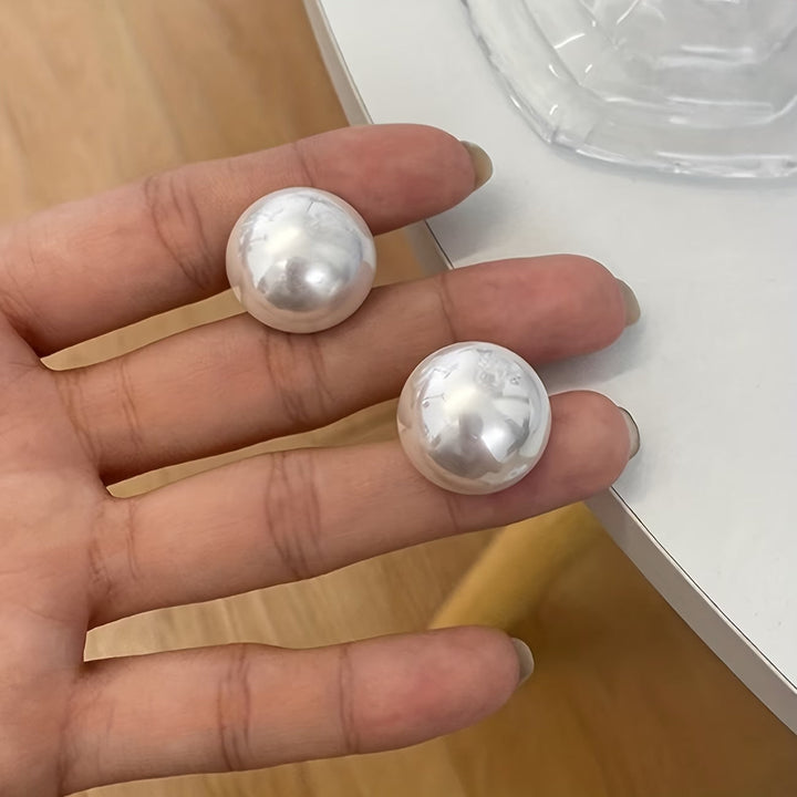 Evangeline | The Statement Pearl Stud Earrings