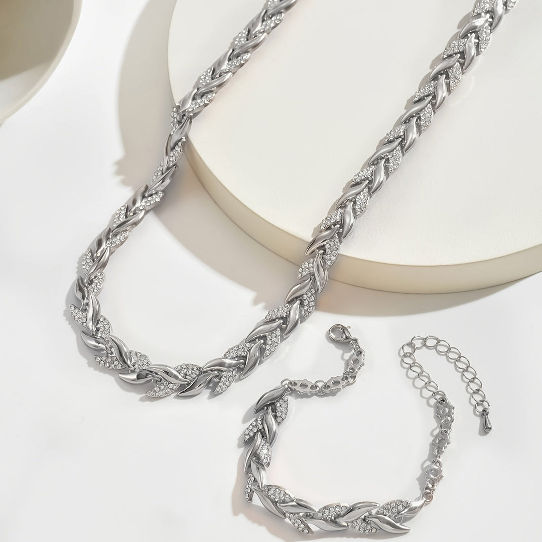 Hazel | Fishtail Crystal Ensemble Set
