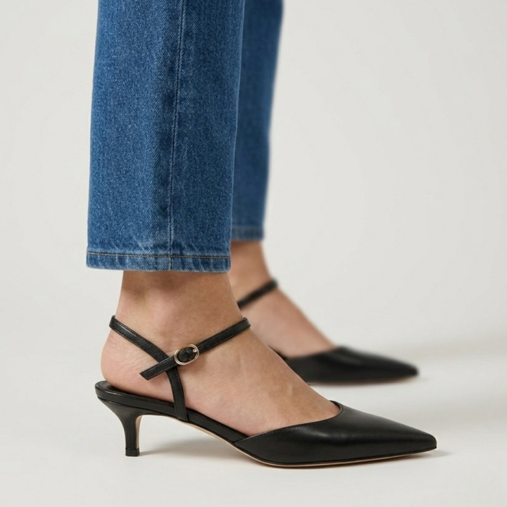 Clelia — Jarah Melbourne