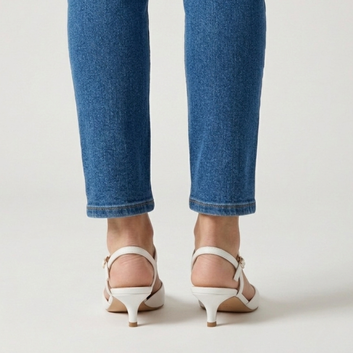 Clelia — Jarah Melbourne