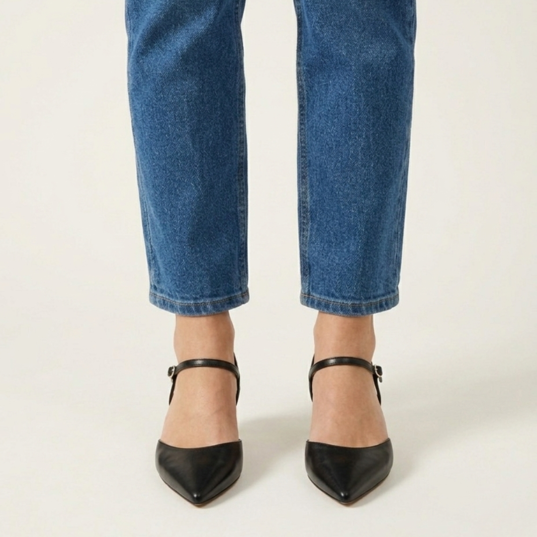 Clelia — Jarah Melbourne
