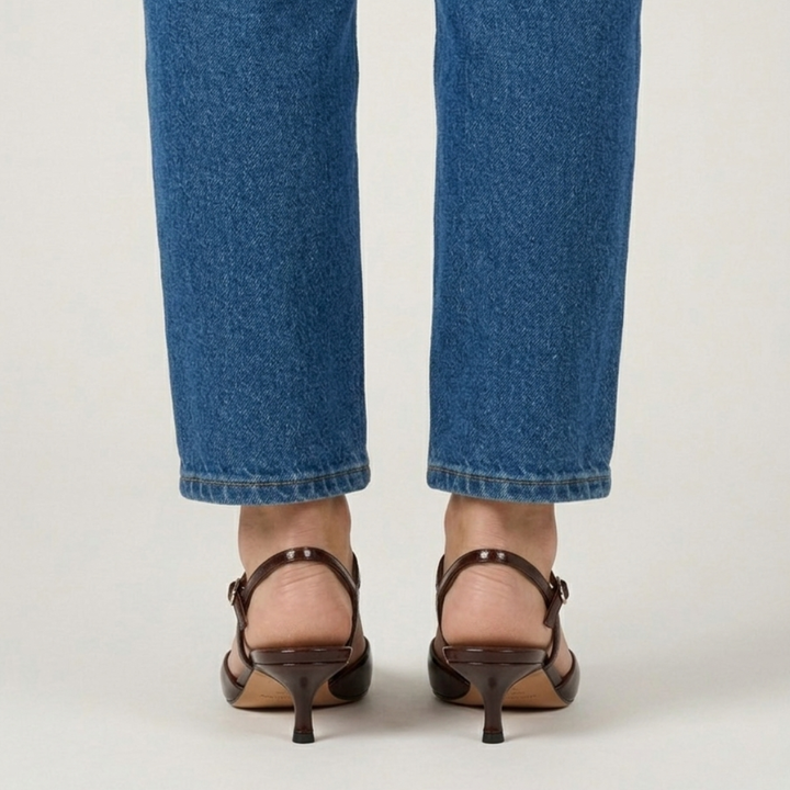 Clelia — Jarah Melbourne