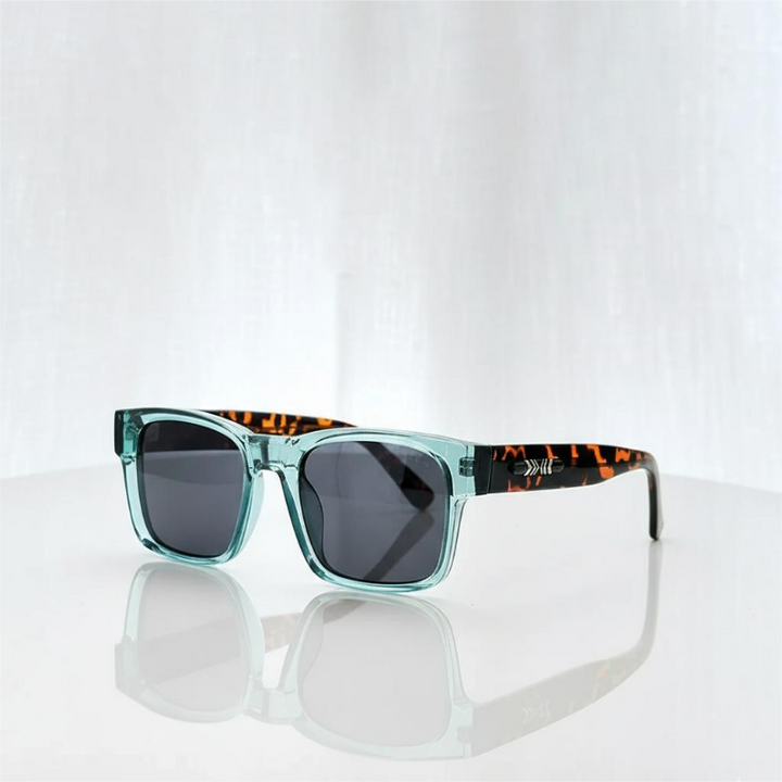 Iris | Caspion Retro Sunglasses