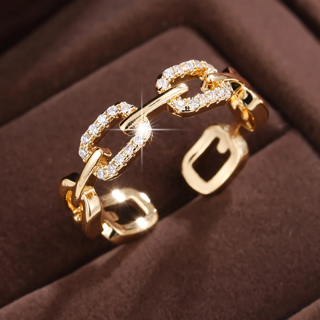 Mia | Gold Ring Radiant Chain