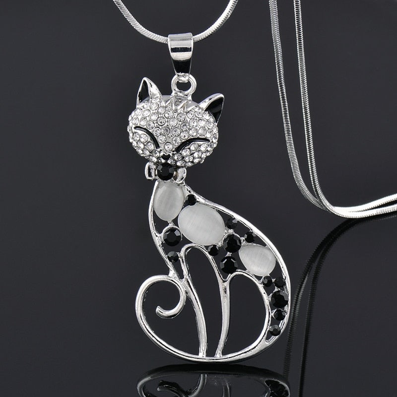 Meadow | Love Cat Necklace in Sterling Silver