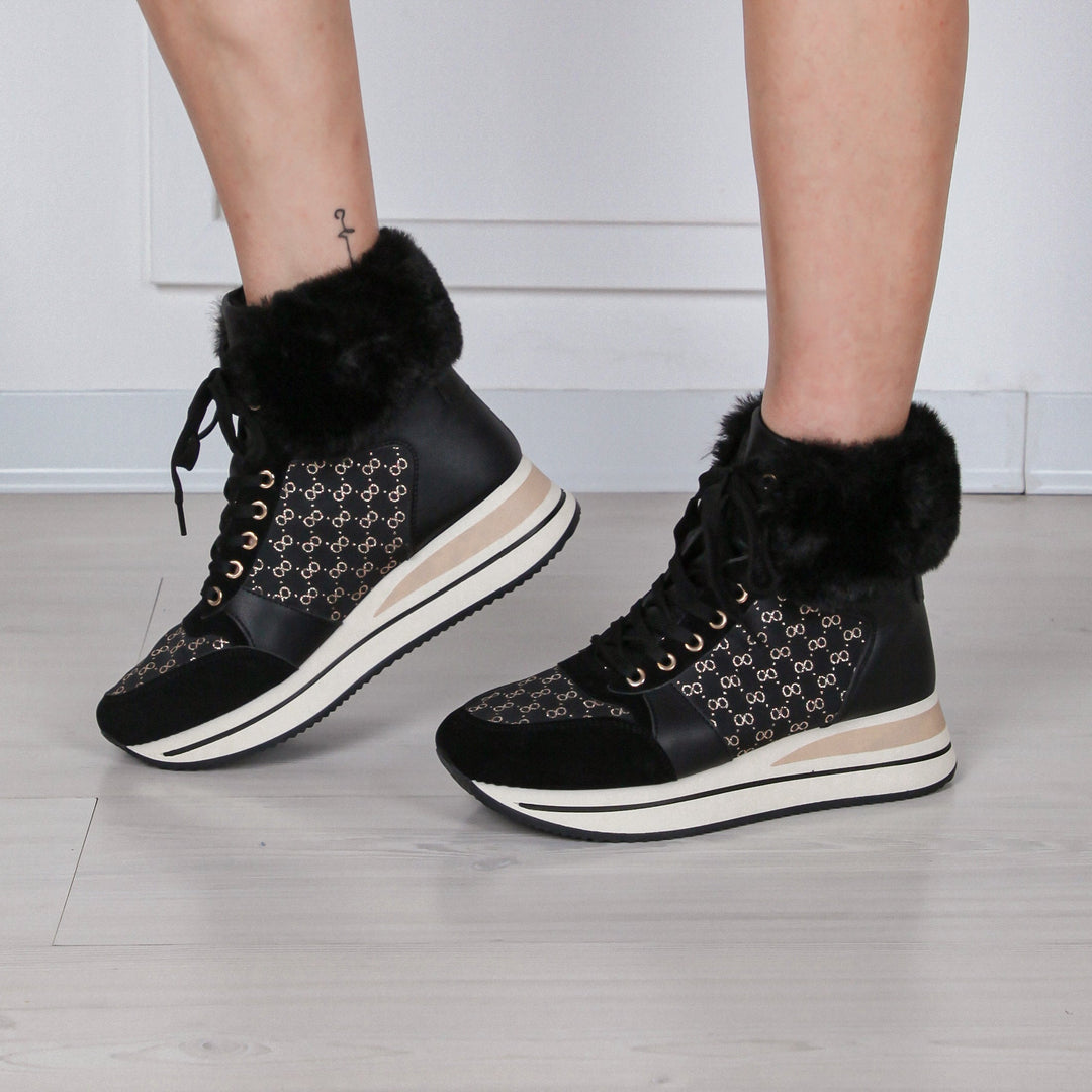 Antonia - Women's Padded Ankle Boots