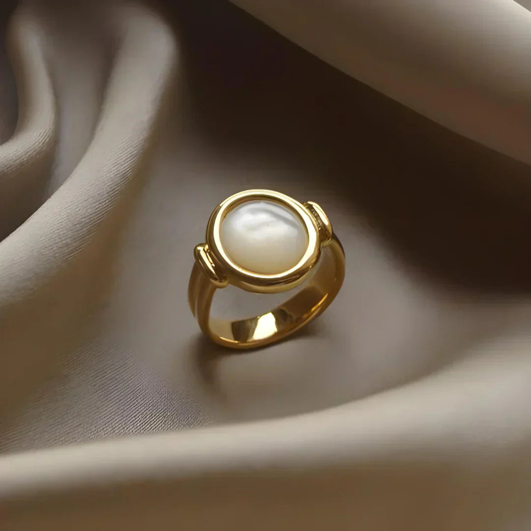 Marcelline | All-Pearl Statement Ring