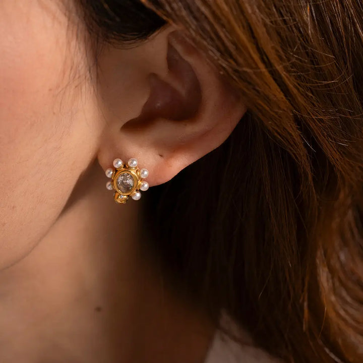 Marigold | Refined Gold Earrings with Pearl