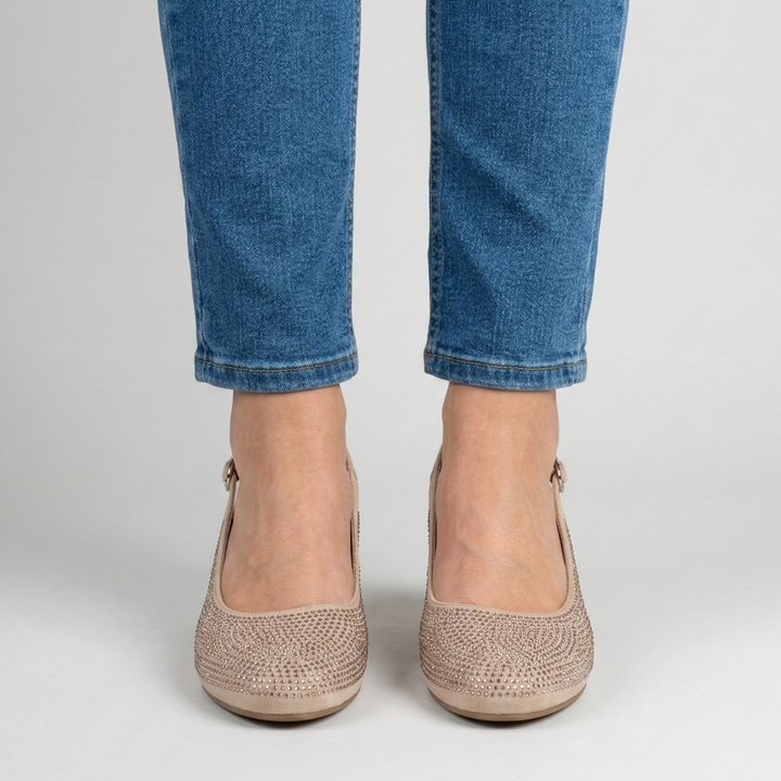 Helen — Jarah Melbourne