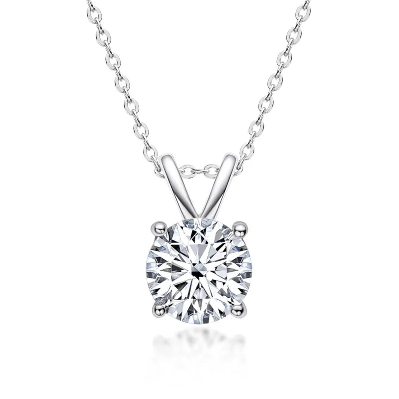Daisy | Exclusive Sterling Silver Necklace with Moissanite