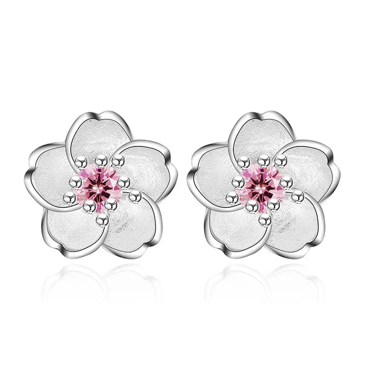 Olive | Flower-shaped stud earrings with zirconia