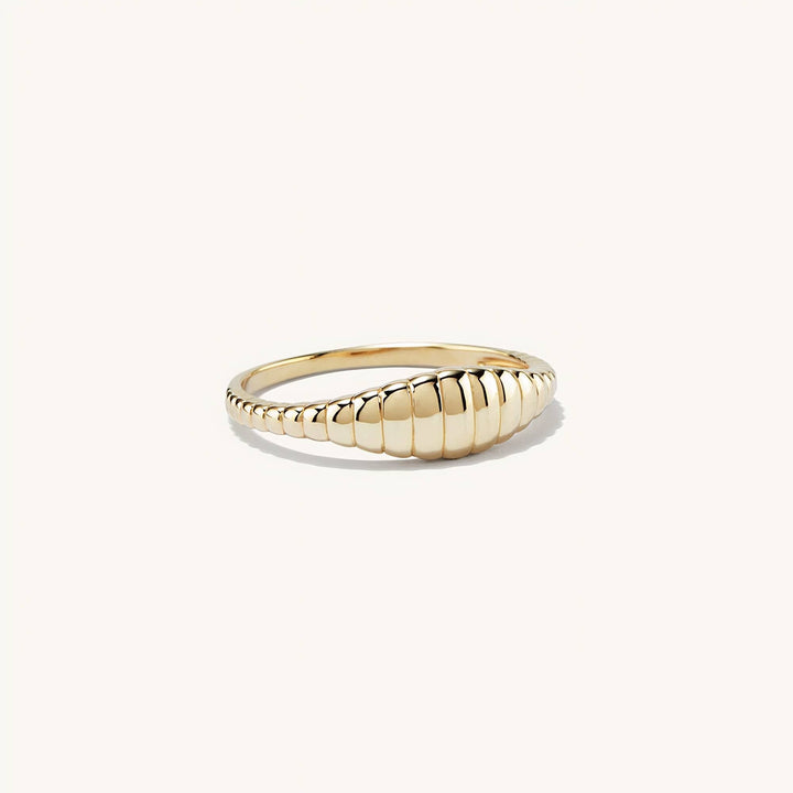 Minimalist Wave Signet Ring