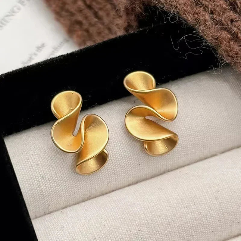 Wren | Earrings in Silver and 18K Gold