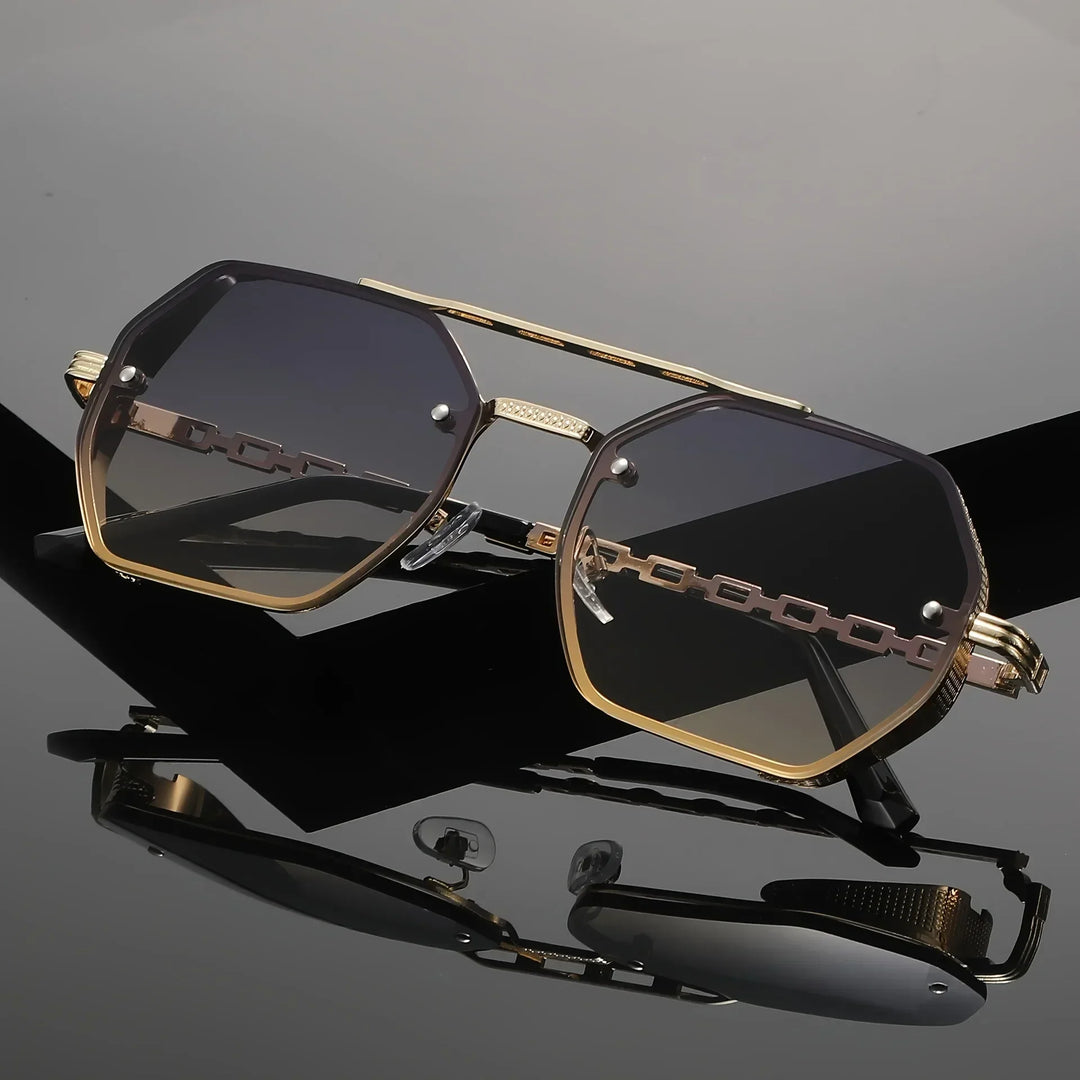 Hazelle | Auric Noir Sunglasses
