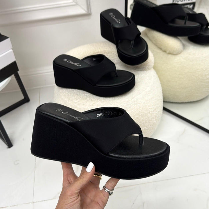 Brigida | Classic Wedge Sandal