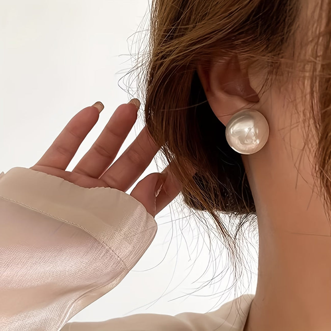 Evangeline | The Statement Pearl Stud Earrings