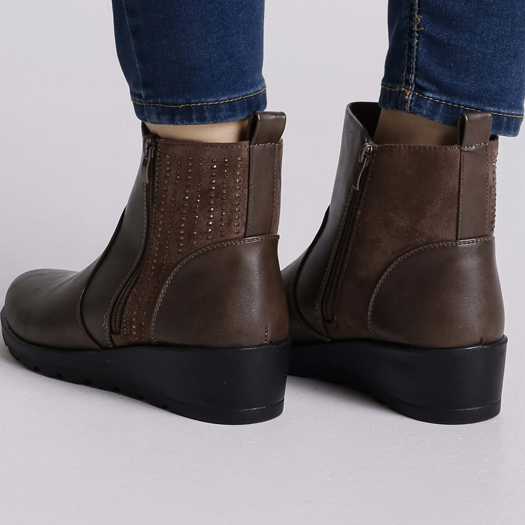 Paola - Women's Wedge Ankle Boot