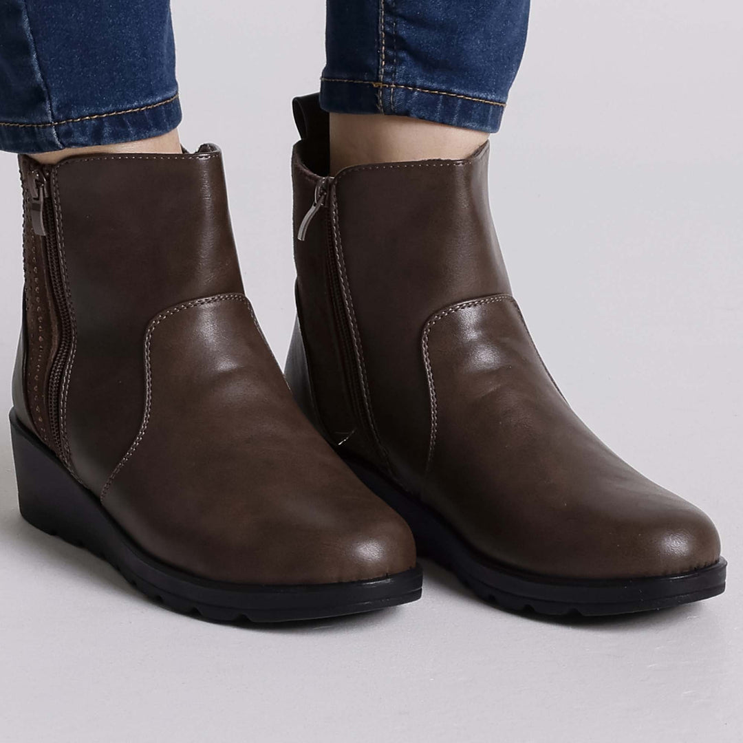 Paola - Women's Wedge Ankle Boot
