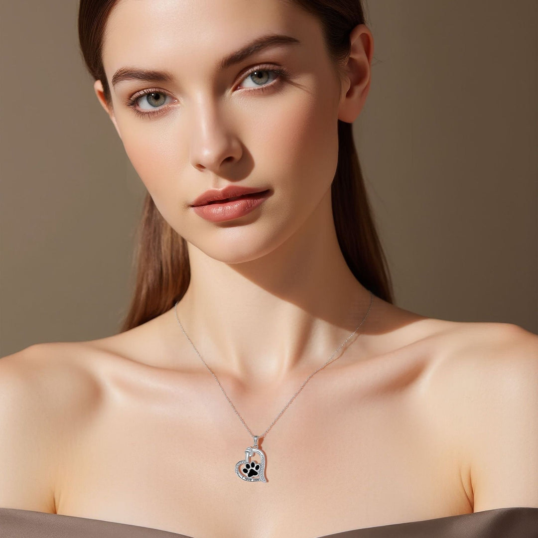 Briar | Collar with Paw Print Pendant