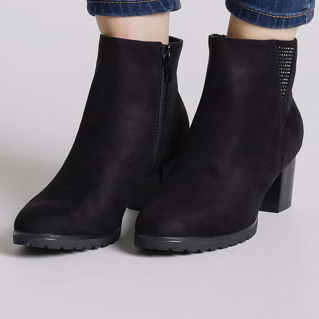 Anna - Women's Heeled Ankle Boot