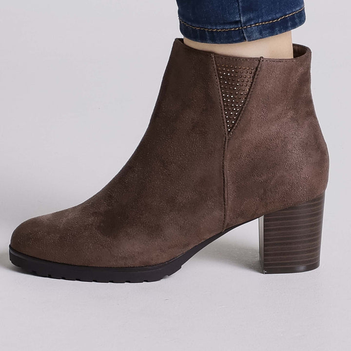 Anna - Women's Heeled Ankle Boot