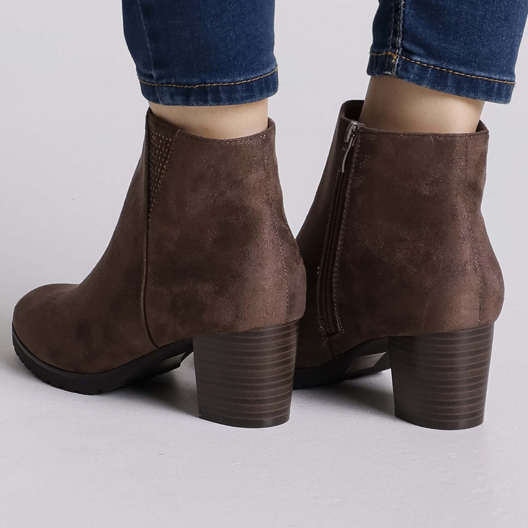 Anna - Women's Heeled Ankle Boot