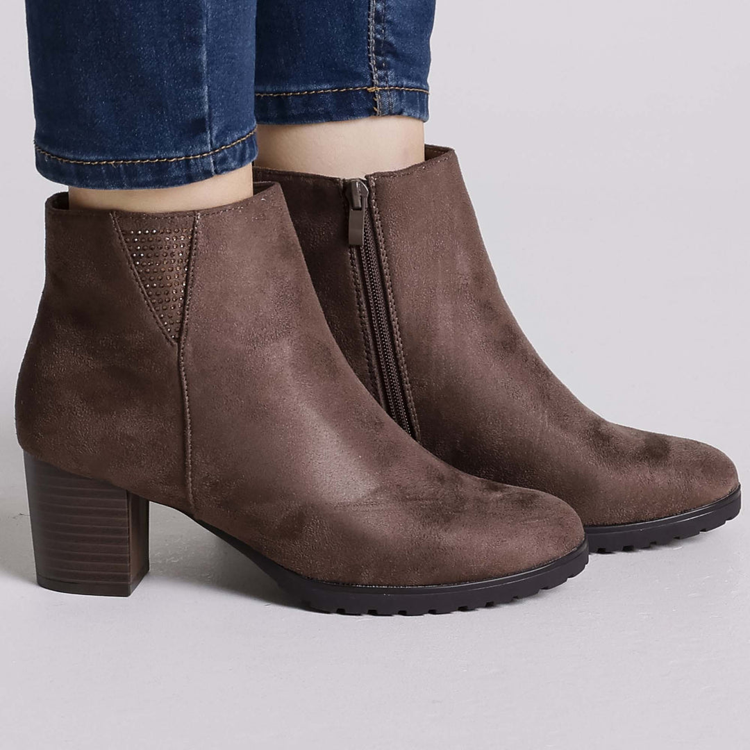 Anna - Women's Heeled Ankle Boot