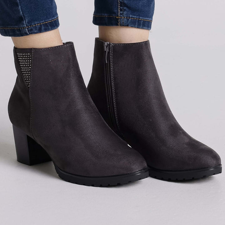 Anna - Women's Heeled Ankle Boot