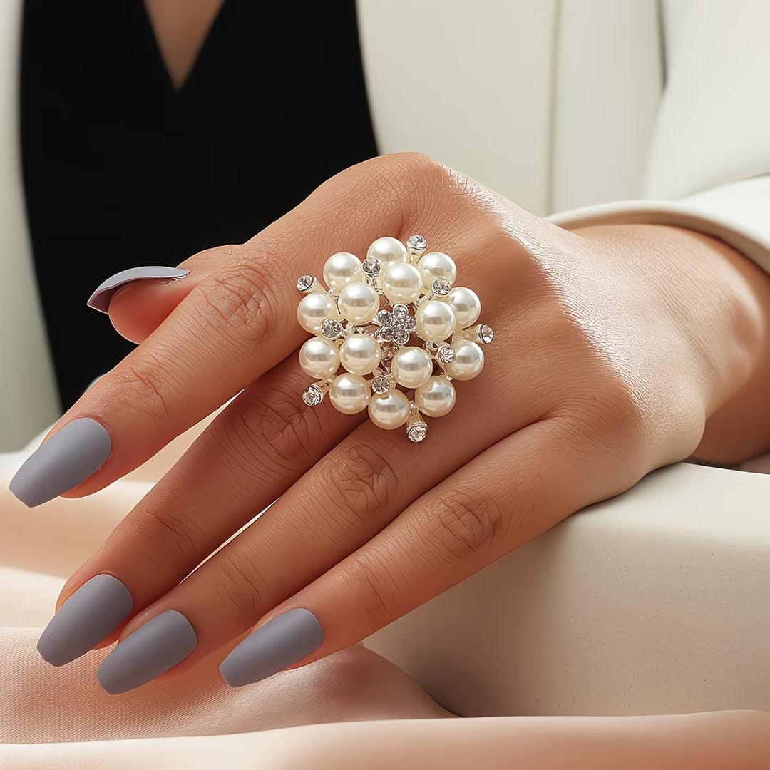 Beatrice | Pearl Blossom Adjustable Ring