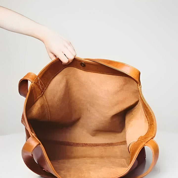 Willa | Chic Leather Shoulder Bag — Jarah Melbourne