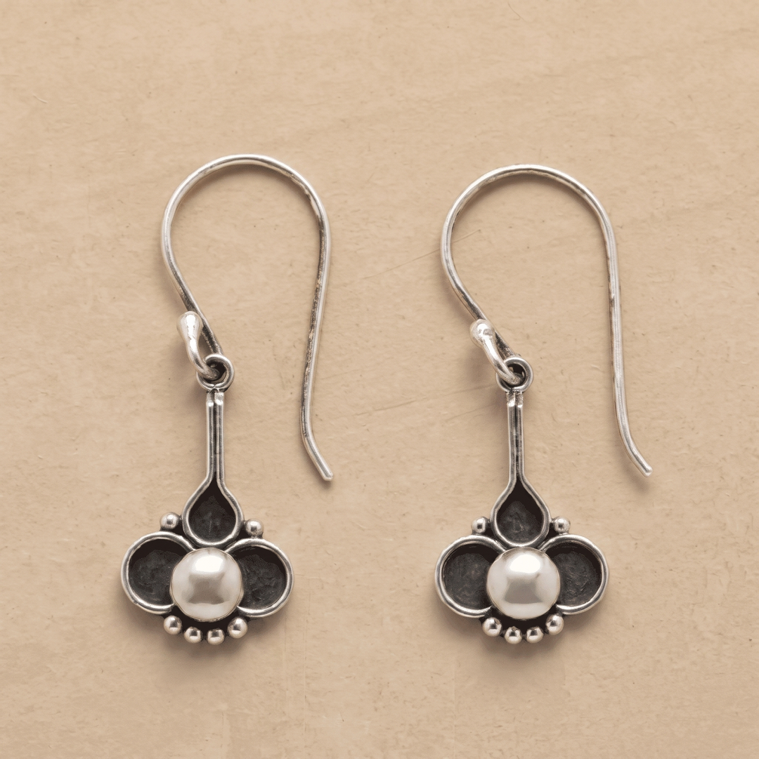 Wren | Boho Clover Pearl Silver Earrings