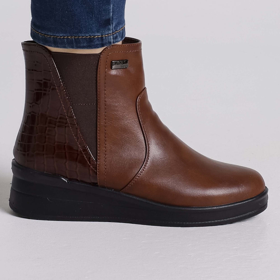 Gloria - Comfortable Ankle Boot with Zip