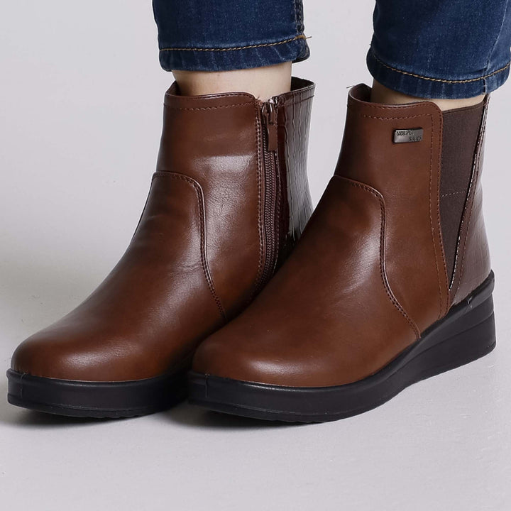 Gloria - Comfortable Ankle Boot with Zip
