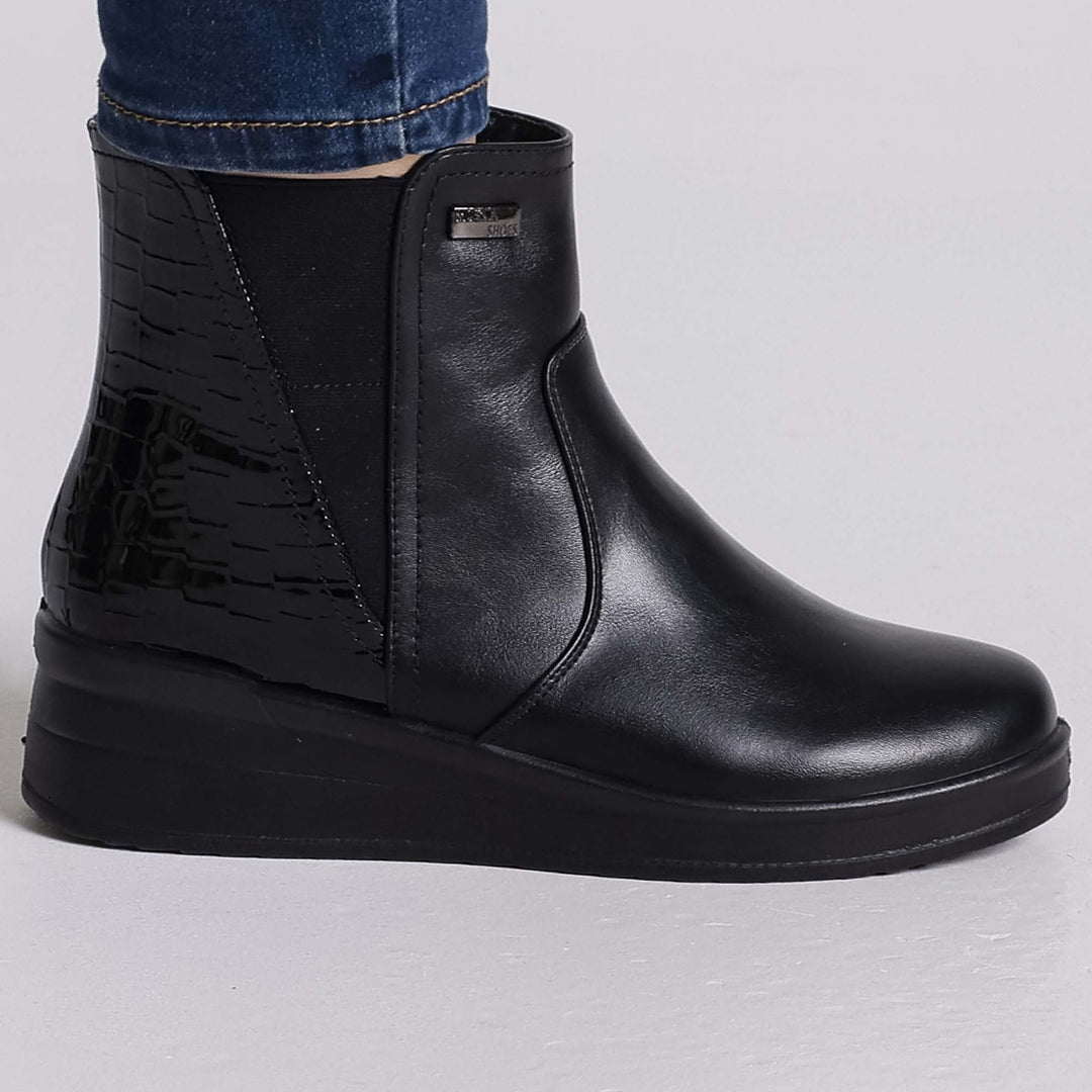Gloria - Comfortable Ankle Boot with Zip