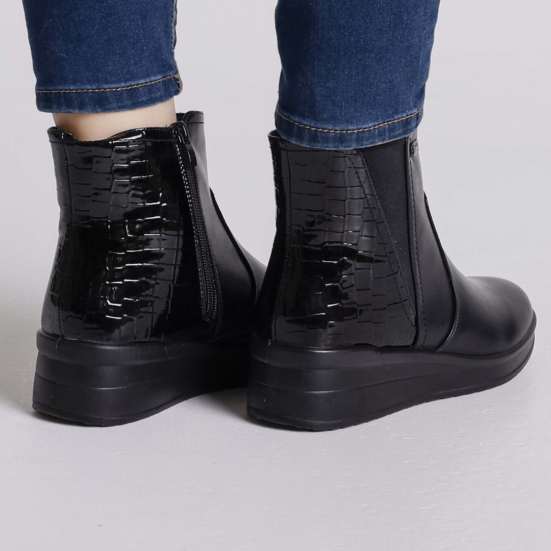 Gloria - Comfortable Ankle Boot with Zip