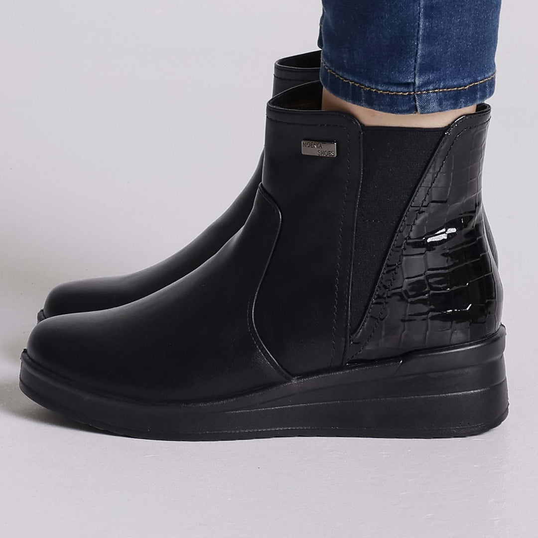 Gloria - Comfortable Ankle Boot with Zip